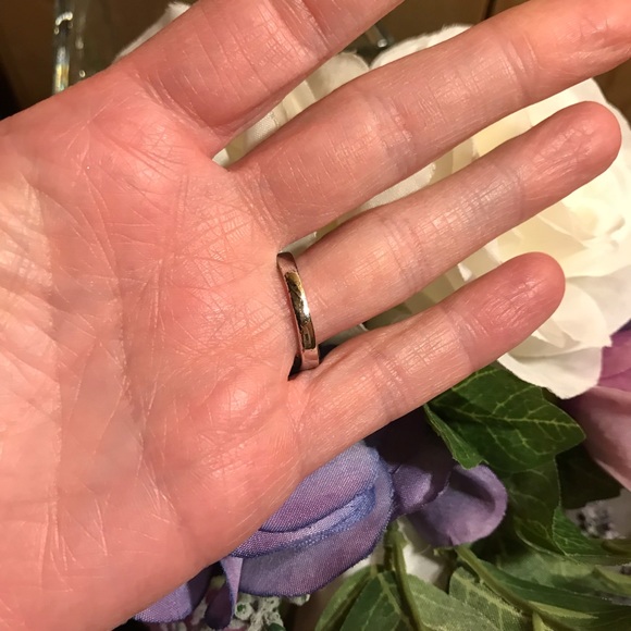 🎉 host pick🎉Stunning CZ and Sterling Silver Ring - Picture 3 of 6